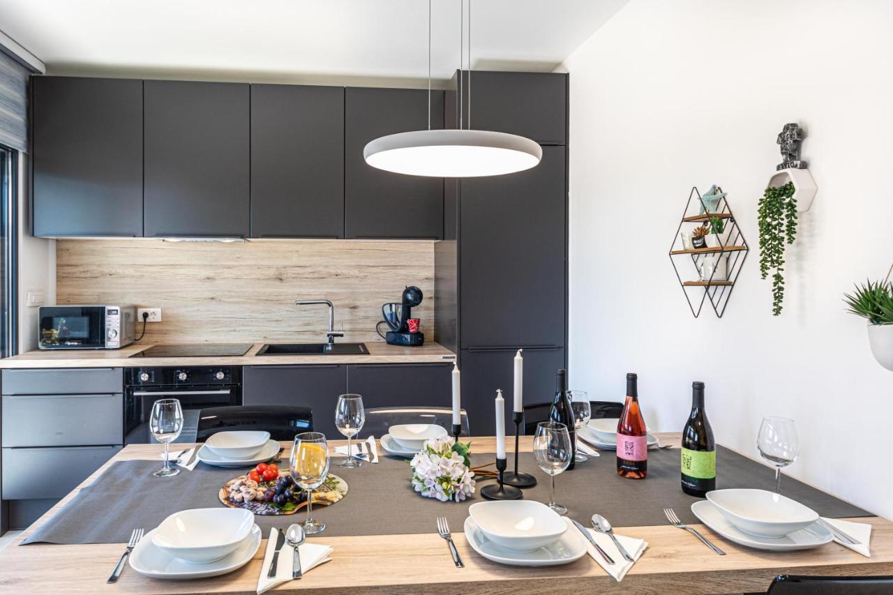 Luxury Apartment Pia With Swimming Pool And Grill Trogir Exterior foto